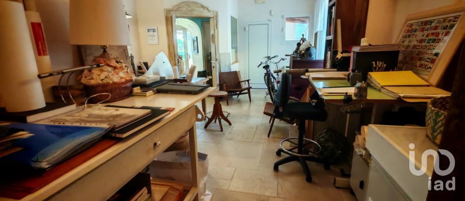 Negozio / locale commerciale di 75 m² in Arzachena (07021)