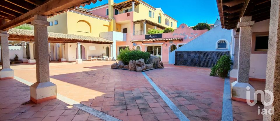 Negozio / locale commerciale di 75 m² in Arzachena (07021)