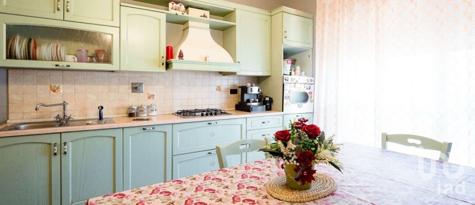 Quadrilocale di 75 m² a Prato (59100)