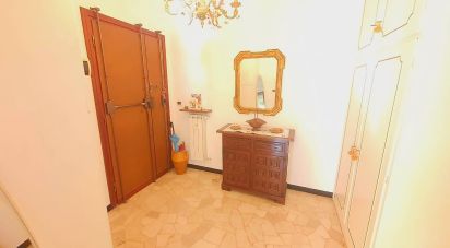 Appartamento 7 locali di 110 m² a Genova (16134)