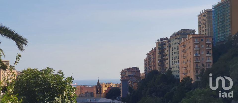 Apartment 7 rooms of 110 m² in Genova (16134)