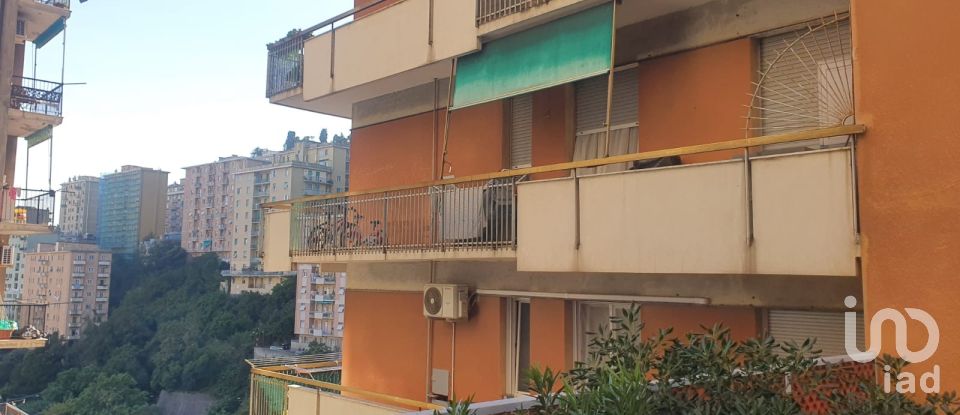 Apartment 7 rooms of 110 m² in Genova (16134)