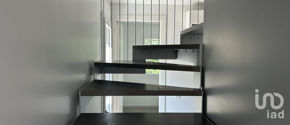 Casale 4 locali di 220 m² in Macerata (62100)