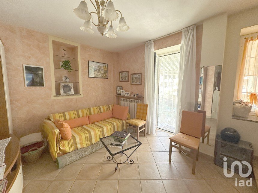 Quadrilocale di 122 m² a Ventimiglia (18039)