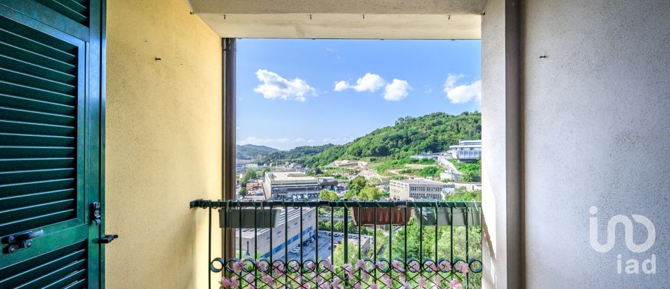 Apartment 5 rooms of 80 m² in Genova (16162)