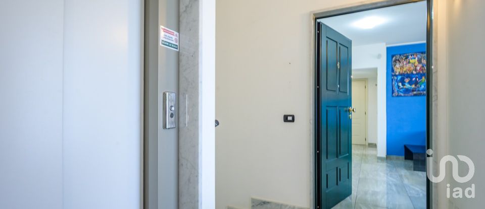 Apartment 5 rooms of 80 m² in Genova (16162)