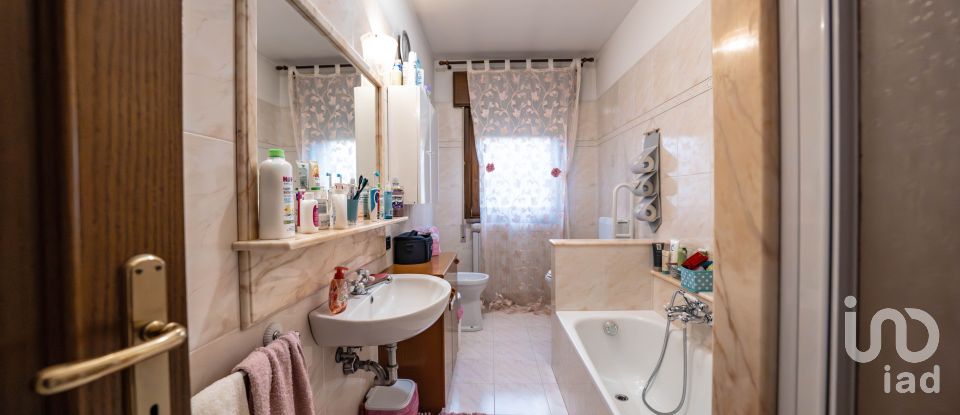 Casale 4 locali di 137 m² in Ostellato (44020)