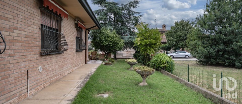 Casale 4 locali di 137 m² in Ostellato (44020)