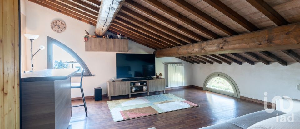 Four-room apartment of 83 m² in Santa Maria a Monte (56020)