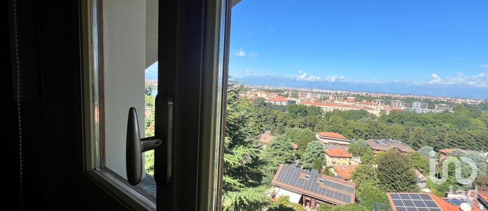 Casa indipendente 8 locali di 306 m² in Torino (10132)