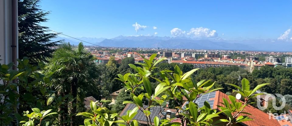 Casa indipendente 8 locali di 306 m² in Torino (10132)