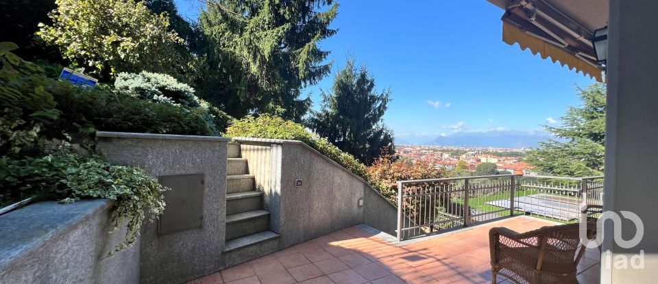 Casa indipendente 8 locali di 306 m² in Torino (10132)