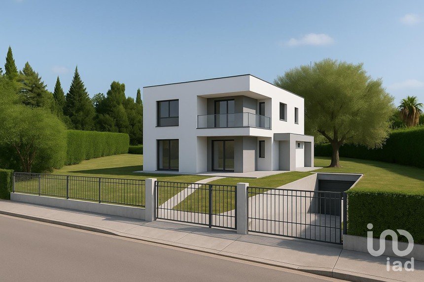 Terreno di 645 m² in Roseto degli Abruzzi (64026)