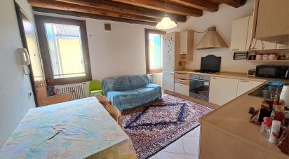 Three-room apartment of 65 m² in Rovigo (45100)