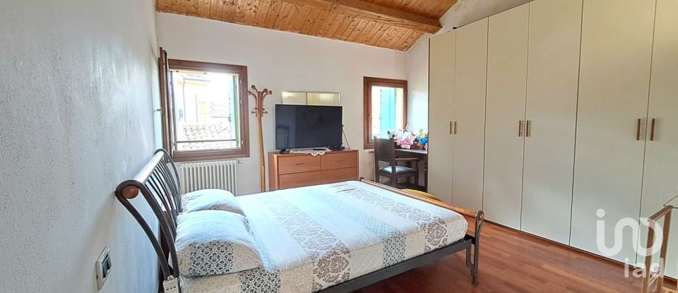 Trilocale di 65 m² a Rovigo (45100)