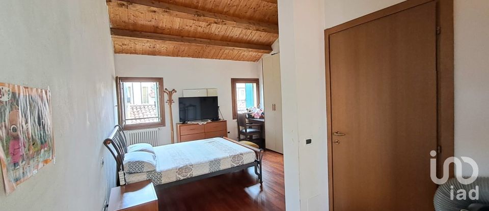 Trilocale di 65 m² a Rovigo (45100)