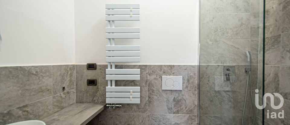 Villa Bifamiliare 13 locali di 190 m² in Ceranesi (16014)