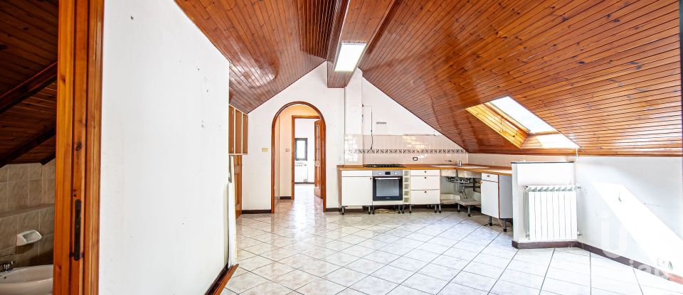 Villa Bifamiliare 13 locali di 190 m² in Ceranesi (16014)