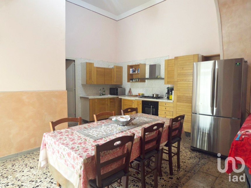 Bilocale di 80 m² a Afragola (80021)