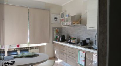 Casale 7 locali di 254 m² in Scalenghe (10060)