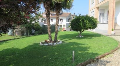 Casale 7 locali di 254 m² in Scalenghe (10060)