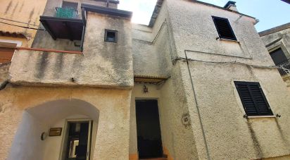 Casa indipendente / Villa 7 locali di 110 m² in Serra d'Aiello (87030)