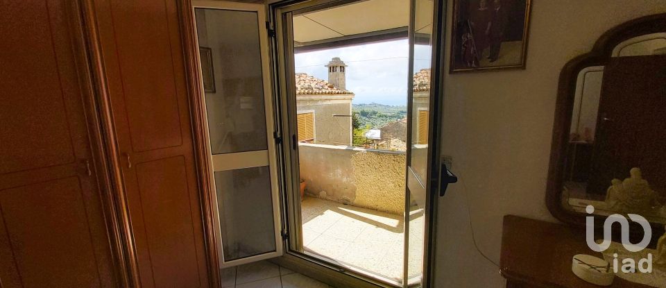 House 7 rooms of 110 m² in Serra d'Aiello (87030)