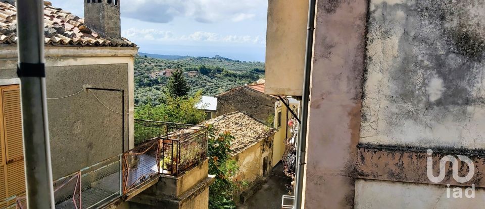 House 7 rooms of 110 m² in Serra d'Aiello (87030)