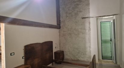 Casa di paese 7 locali di 70 m² in Alanno (65020)