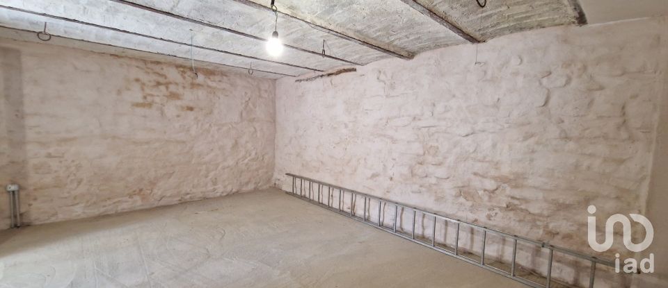 Village house 7 rooms of 70 m² in Alanno (65020)