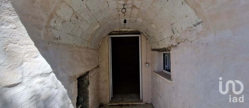 Village house 7 rooms of 70 m² in Alanno (65020)