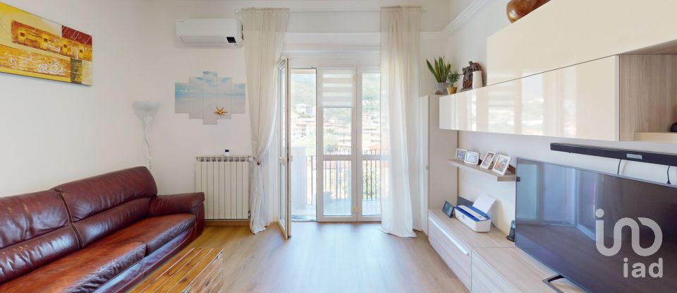 Appartamento 5 locali di 86 m² a Arenzano (16011)