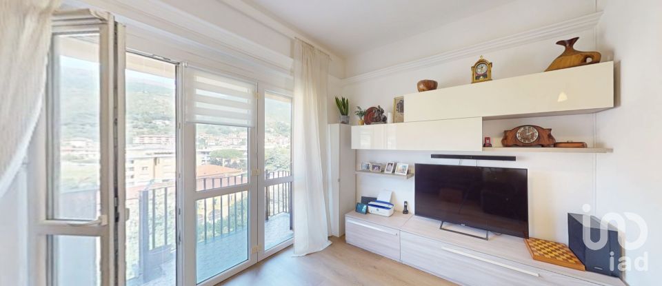 Appartamento 5 locali di 86 m² a Arenzano (16011)