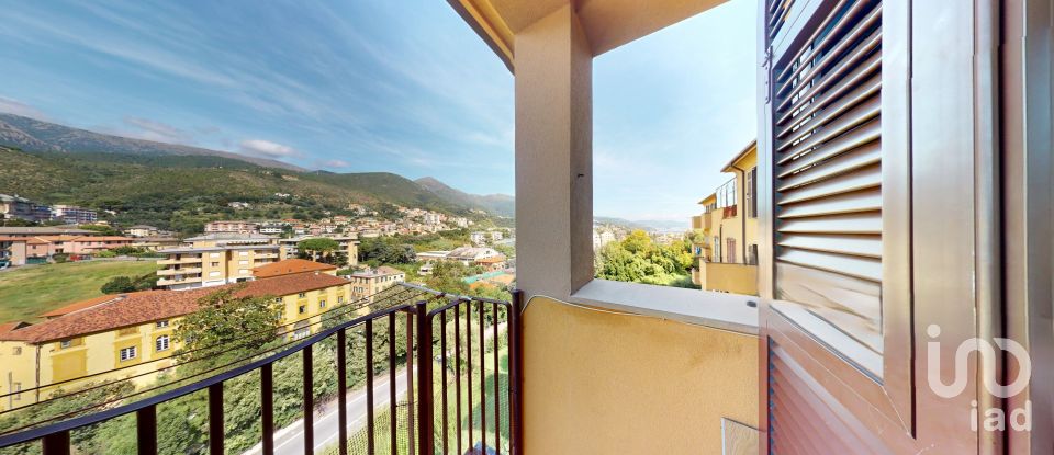 Appartamento 5 locali di 86 m² a Arenzano (16011)