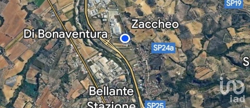 Terreno di 2.147 m² in Castellalto (64020)