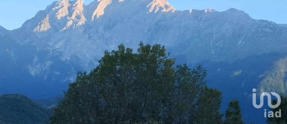 Casa di paese 14 locali di 220 m² in Colledara (64042)