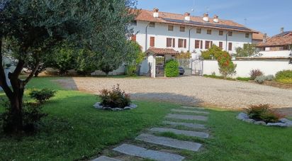 Casale 5 locali di 196 m² in Gambolò (27033)