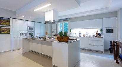 Casa indipendente / Villa 8 locali di 300 m² in La Cassa (10040)