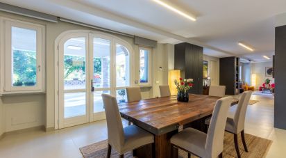 Casa indipendente / Villa 8 locali di 300 m² in La Cassa (10040)