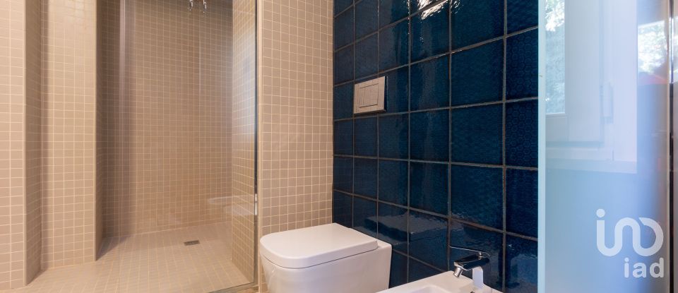 House 8 rooms of 300 m² in La Cassa (10040)