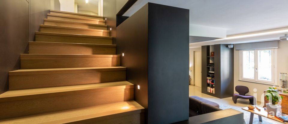 House 8 rooms of 300 m² in La Cassa (10040)