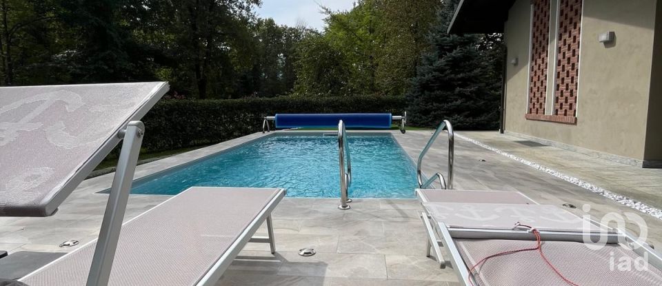 House 8 rooms of 300 m² in La Cassa (10040)