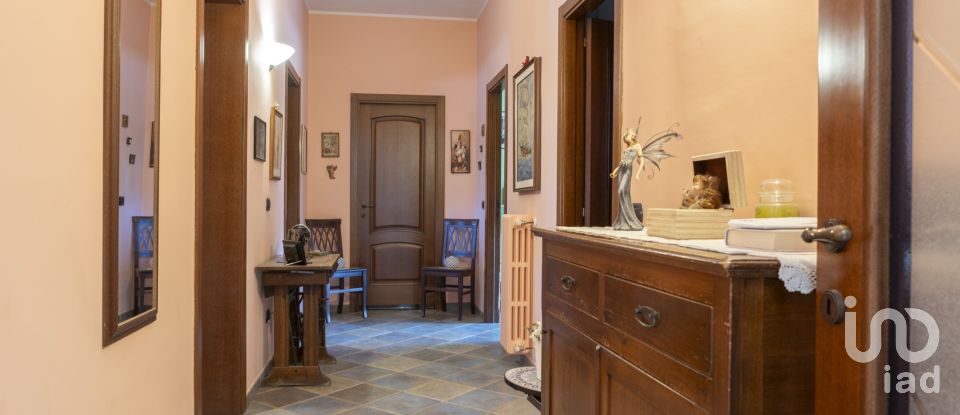 Apartment 8 rooms of 164 m² in Osimo (60027)