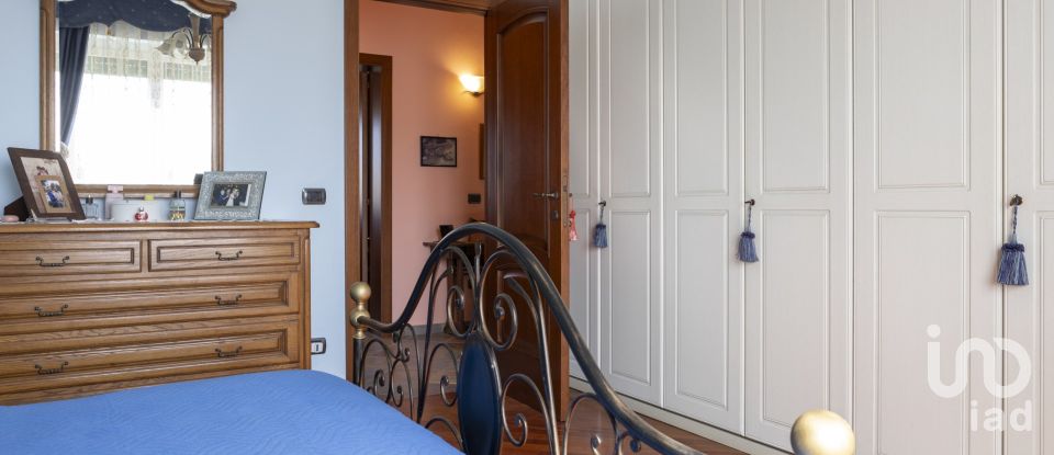 Apartment 8 rooms of 164 m² in Osimo (60027)