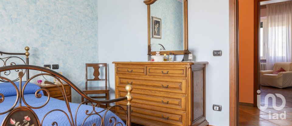 Apartment 8 rooms of 164 m² in Osimo (60027)