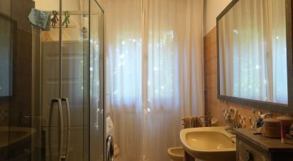 Casale 10 locali di 269 m² in Carpi (41012)