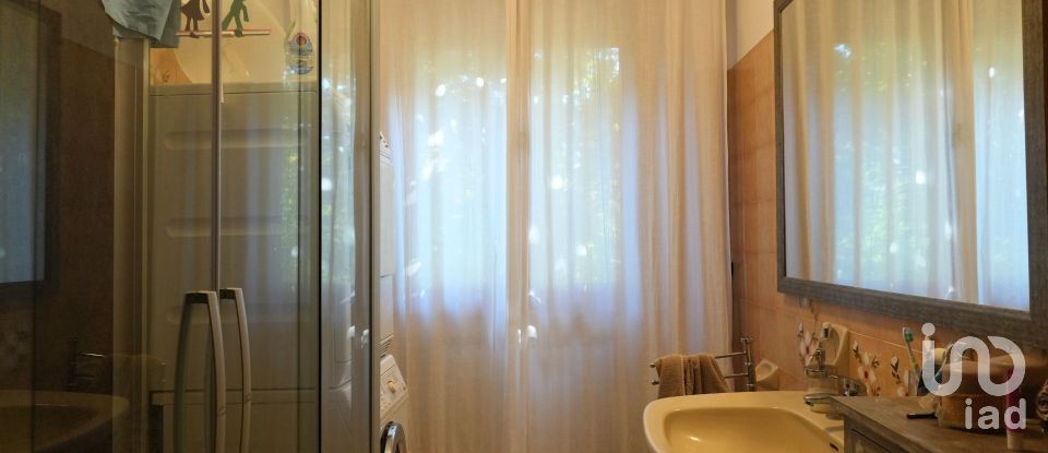 Farm 10 rooms of 269 m² in Carpi (41012)