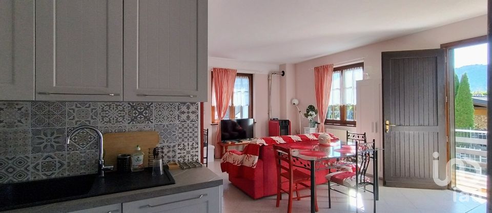 Traditional house 3 rooms of 90 m² in Premeno (28818)