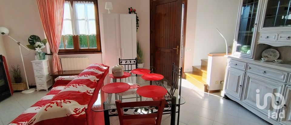 Traditional house 3 rooms of 90 m² in Premeno (28818)