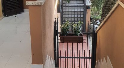 Villa a schiera 8 locali di 183 m² in Chiavari (16043)